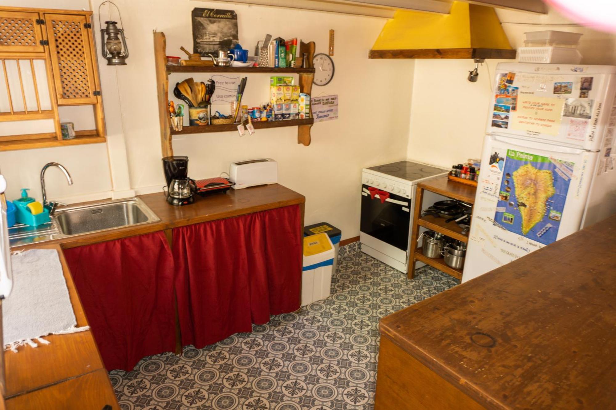 Hostel Albergue La Casa Encantada El Paso Bagian luar foto