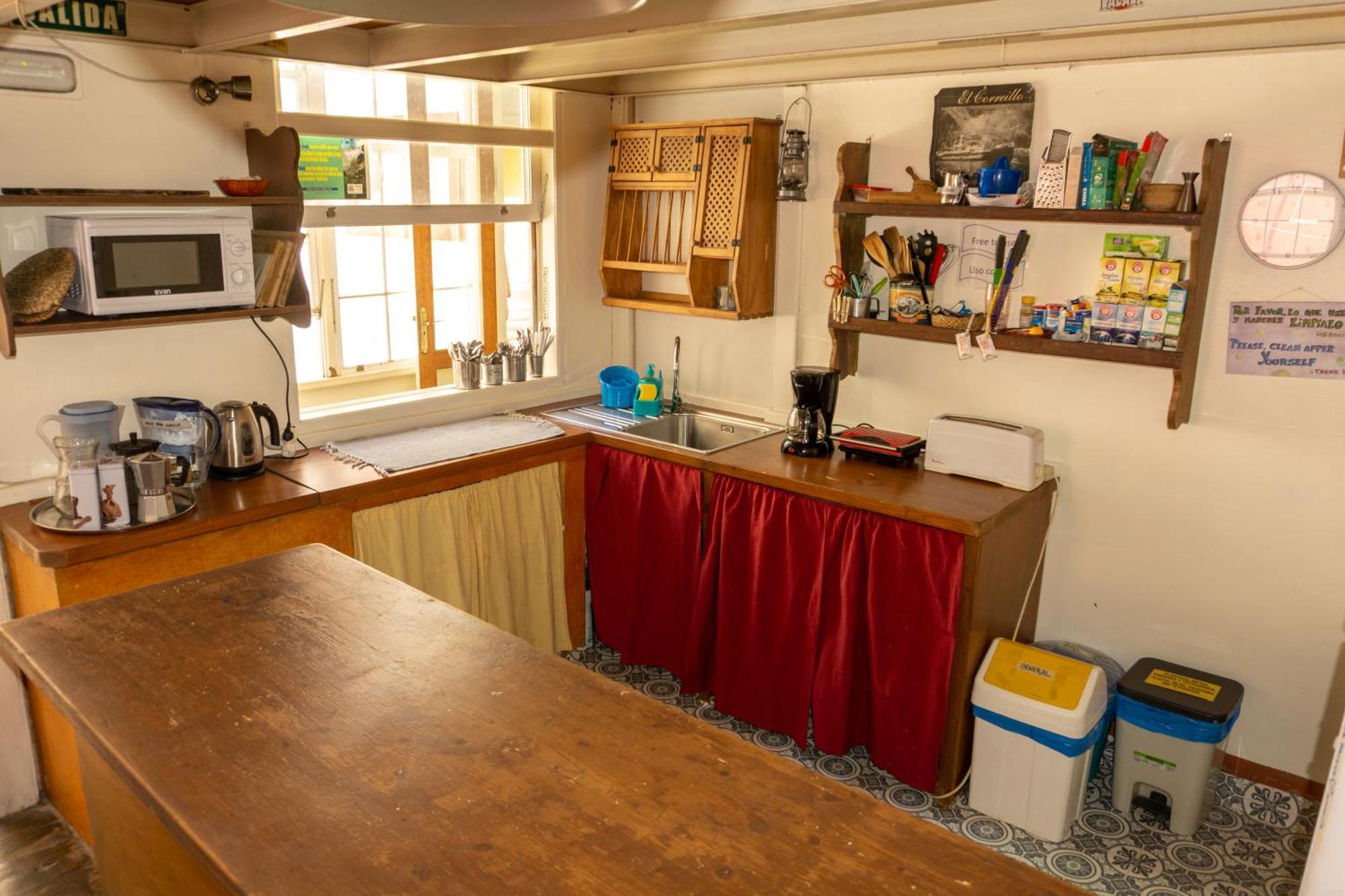 Hostel Albergue La Casa Encantada El Paso Bagian luar foto